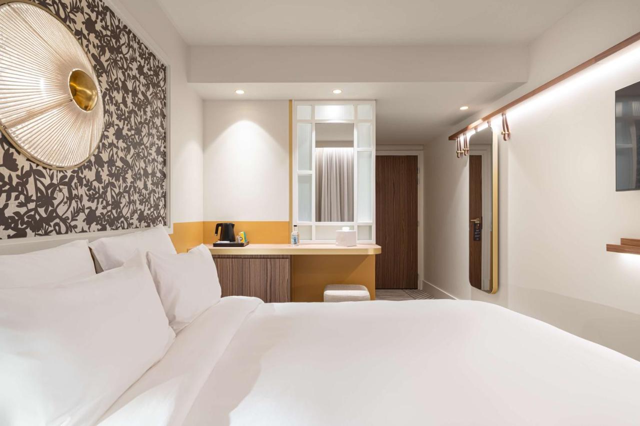 Hotel Yac Paris Clichy, A Member Of Radisson Individuals ภายนอก รูปภาพ