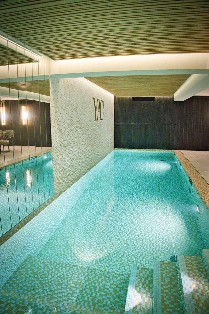Hotel Yac Paris Clichy, A Member Of Radisson Individuals ภายนอก รูปภาพ