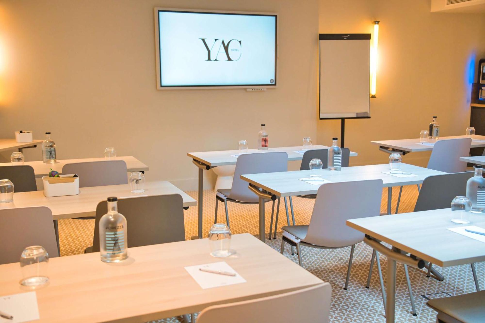 Hotel Yac Paris Clichy, A Member Of Radisson Individuals ภายนอก รูปภาพ