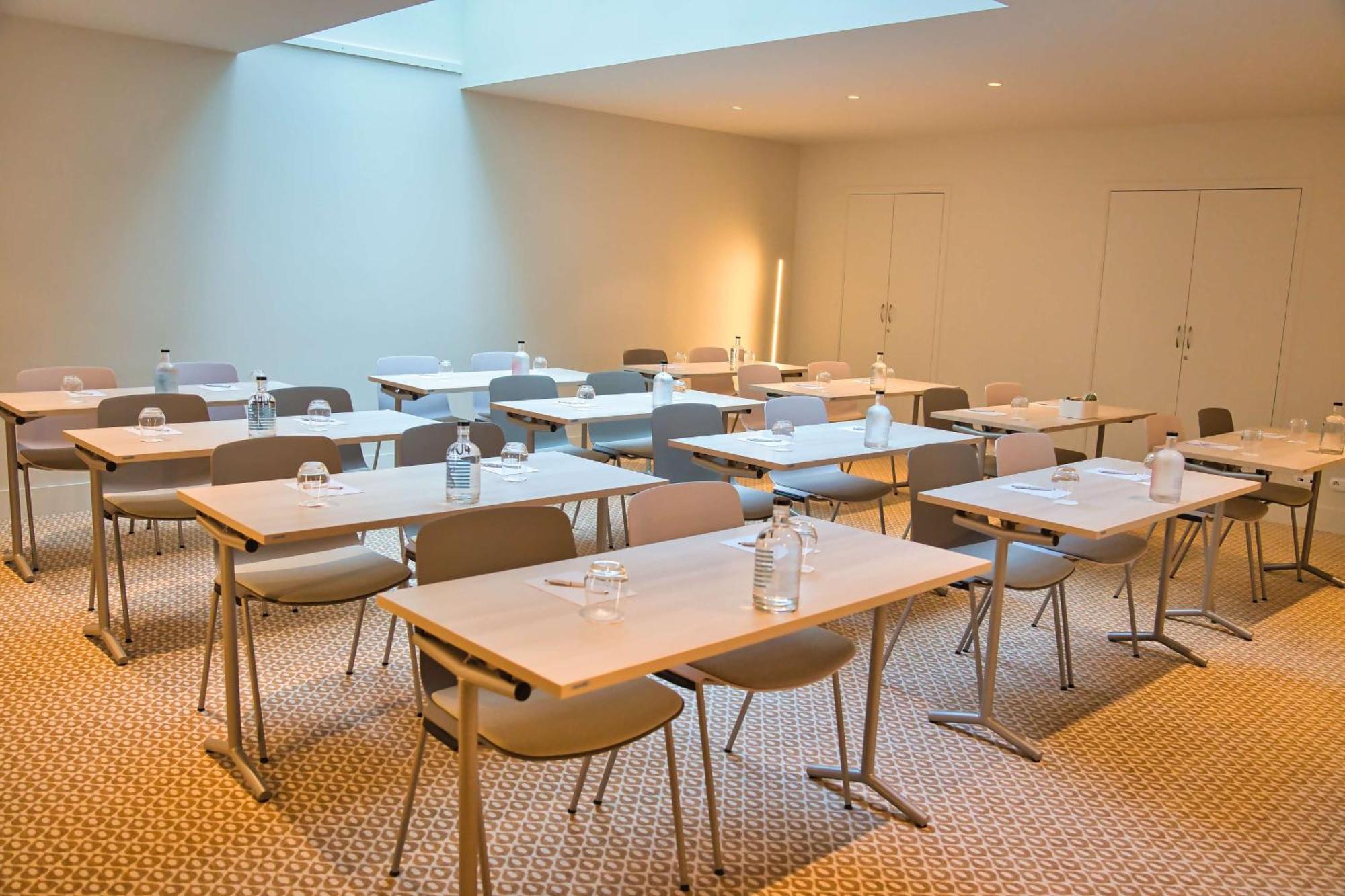 Hotel Yac Paris Clichy, A Member Of Radisson Individuals ภายนอก รูปภาพ