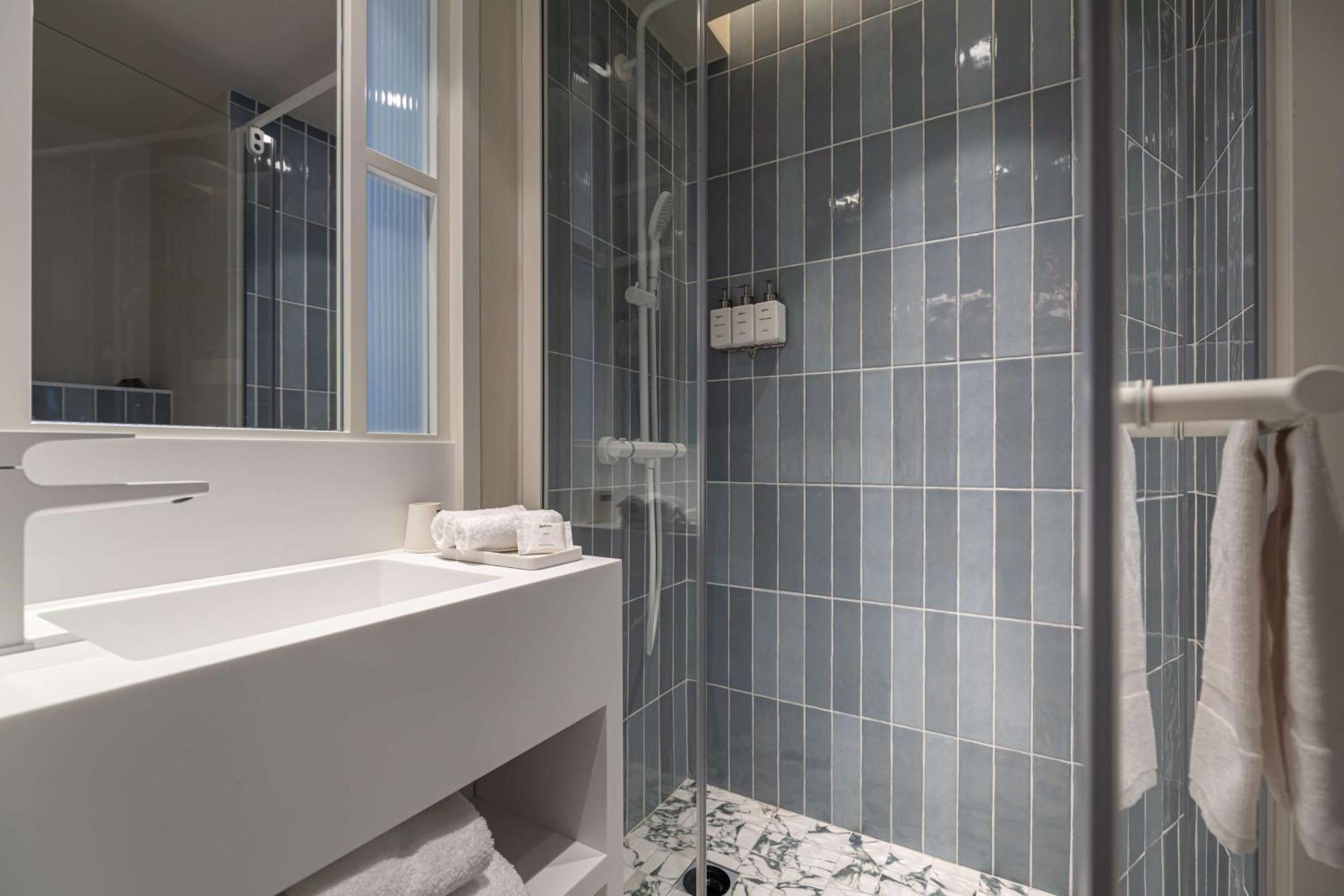 Hotel Yac Paris Clichy, A Member Of Radisson Individuals ภายนอก รูปภาพ